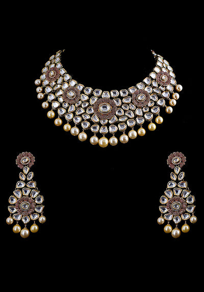 Red Gold Toned Kundan Necklace and Mang Tika Set with Pearls Droplets